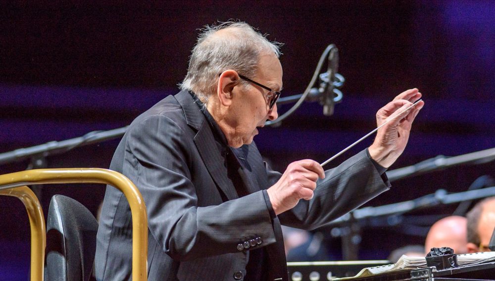 Ennio Morricone emociona con su música en su despedida de los escenarios post thumbnail image