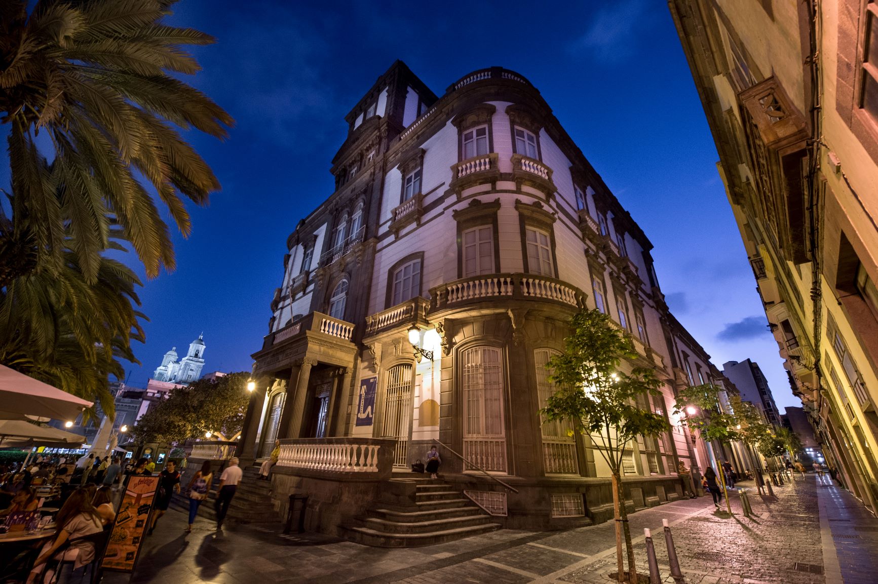 La Biblioteca Insular de Gran Canaria, preparada para su reapertura parcial a partir del día 25 de mayo post thumbnail image