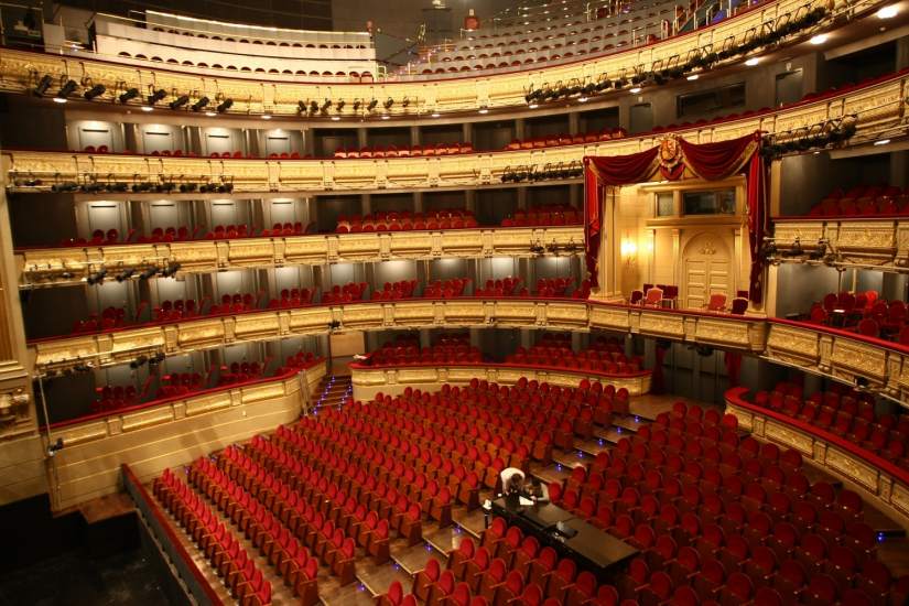 El teatro conmemora su día con espíritu positivo, “hay mucho que celebrar” post thumbnail image