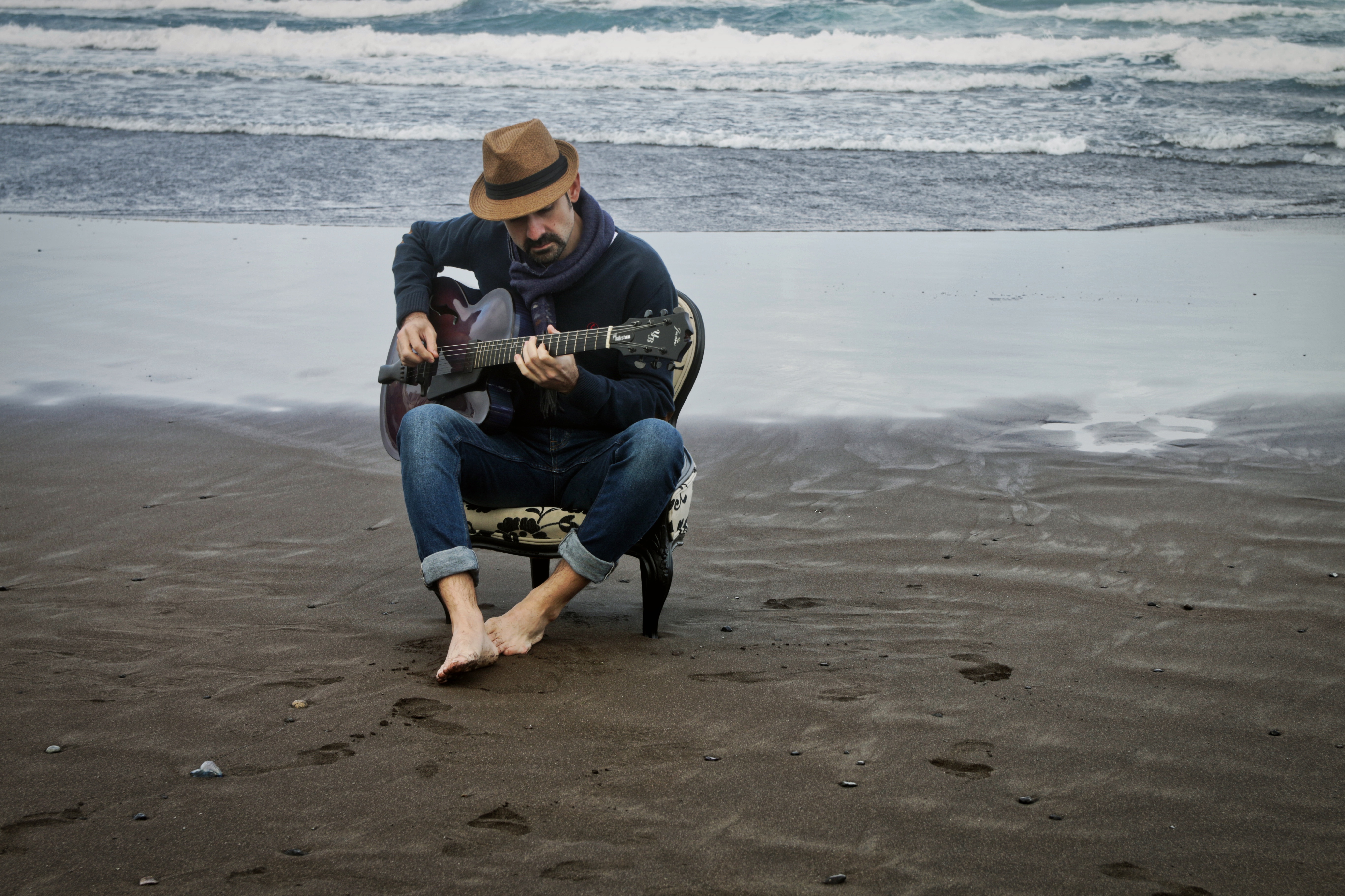 El guitarrista Yul Ballesteros llega el día 2 de febrero al Rincón del Jazz del Auditorio Alfredo Kraus post thumbnail image