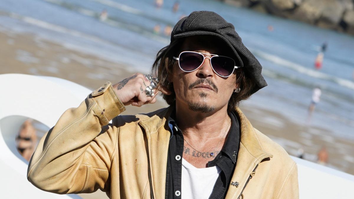 Johnny Depp: “Creo que los fotógrafos se dejan parte del alma en cada foto” post thumbnail image