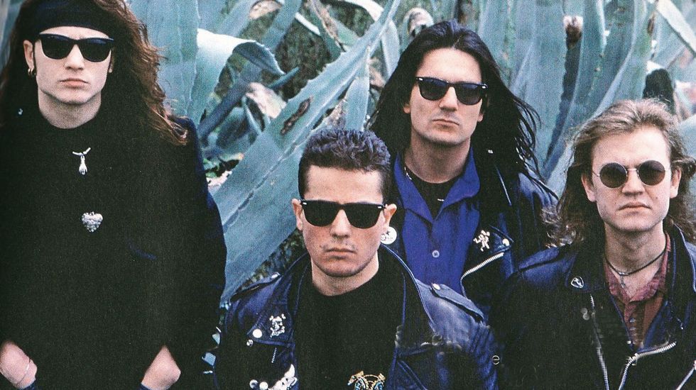 Héroes del Silencio, el éxito que no cesa post thumbnail image