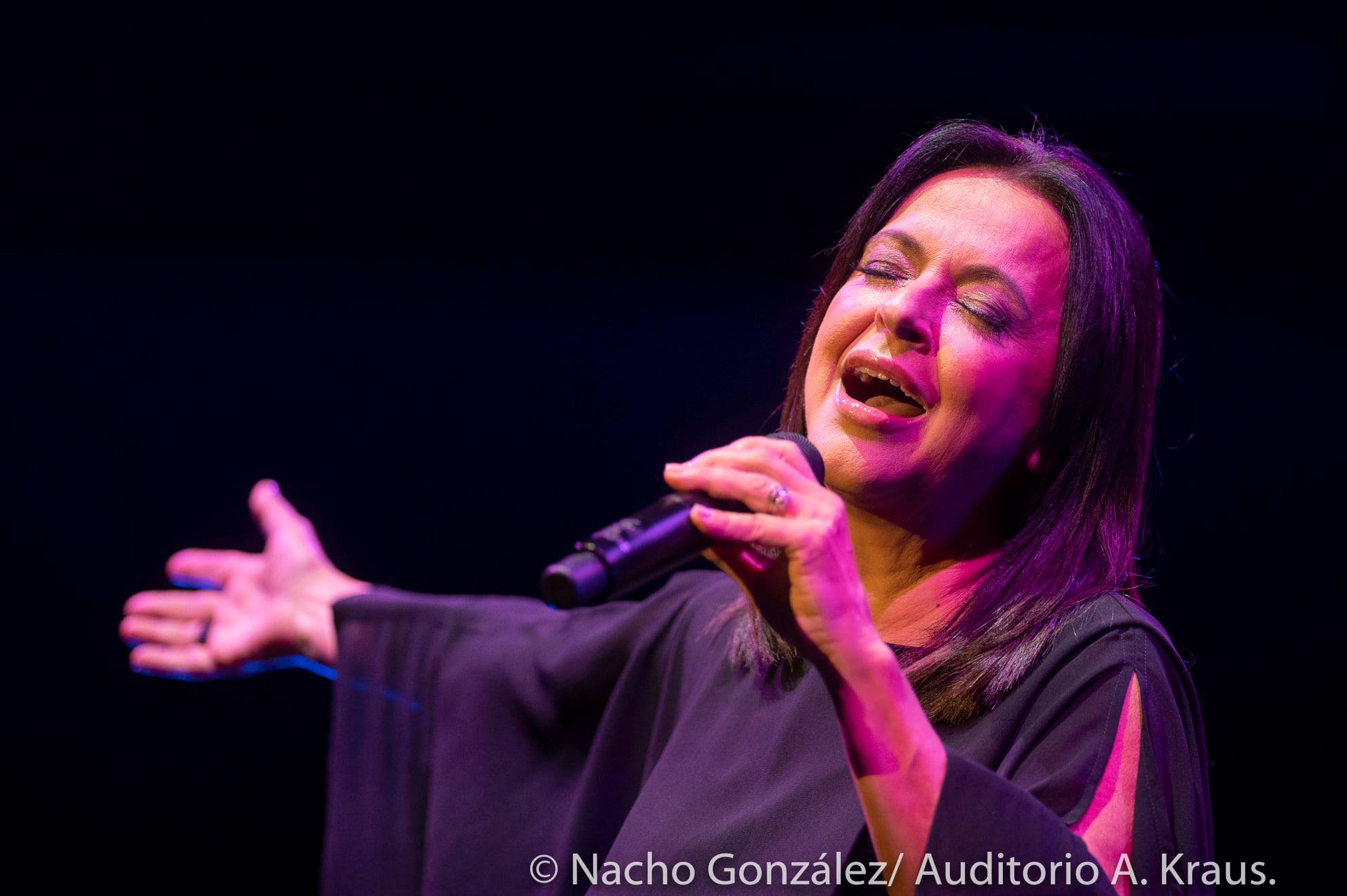 <strong>Olga Cerpa y Mestisay presentan en el Carnegie Hall de Nueva York y en Chicago su Palosanto</strong> post thumbnail image
